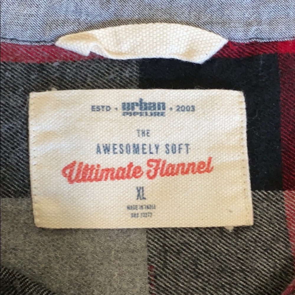 MENs flannel - Picture 2 of 2